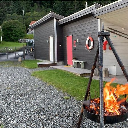 Tinebua Basecamp Senja Albergue Berg  Exterior foto